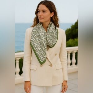 DIANE Von Fustenburg Paise light Green olive scarf limited edition